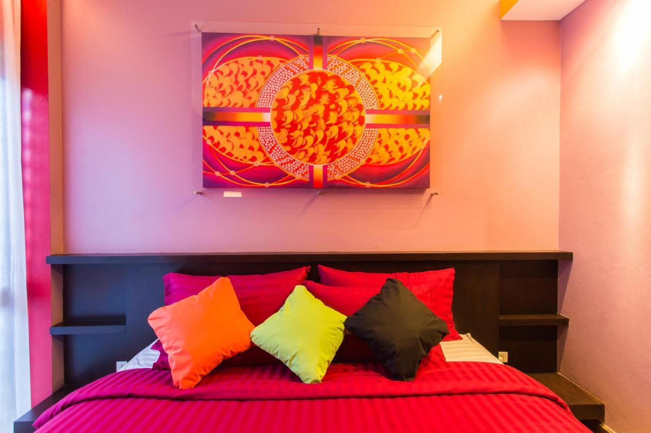 Third Rock Hostel Bangkok Dış mekan fotoğraf