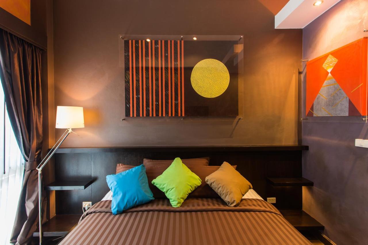 Third Rock Hostel Bangkok Dış mekan fotoğraf